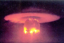 �������犣��ı��c(di��n)�|�ϼs40Ӣ��ĺ����Ͽ����ĺ˱�ը�����Ǳ���ϵ�С��W�_�ܡ��޴�������@��LASL�ġ����ˡ����b��ԇ�(y��n)����(d��ng)��11Mt���@�κ�ԇ�(y��n)������(gu��)�M(j��n)�еĎ״����������ԇ�(y��n)֮һ��LANL  CN70��34949��