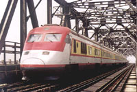 ����Һ������(d��ng)��(n��i)ȼ��(d��ng)܇�M