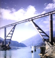 �����h����